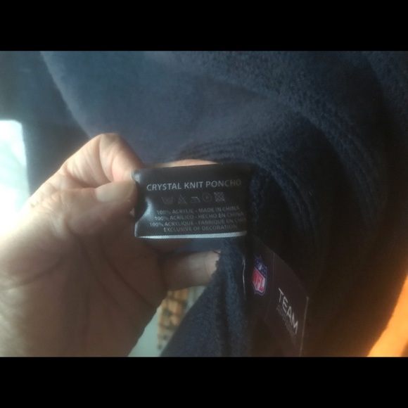 Seattle Seahawks Team Poncho - Picture 5 of 6